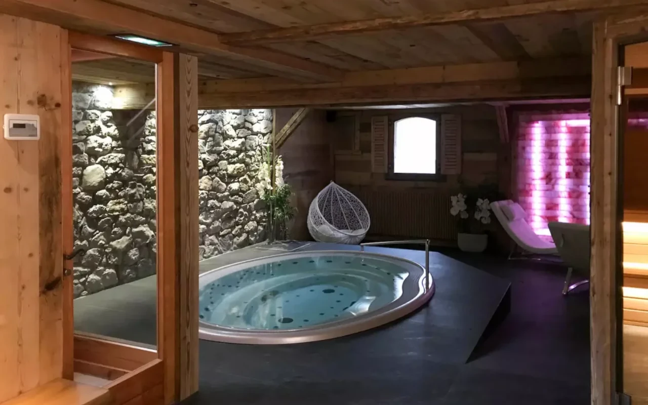 High-end indoor spa in a dedicated relaxation space